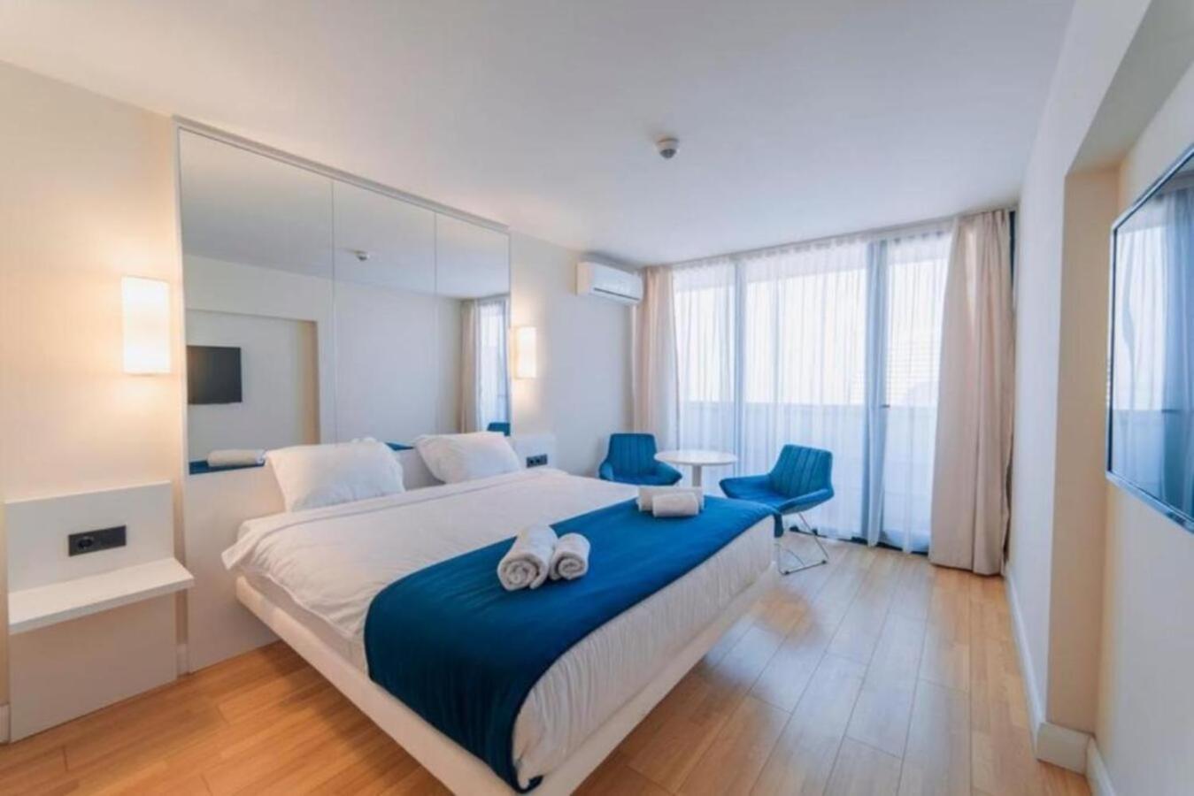 Holiday In Orbi Batumi Exterior foto